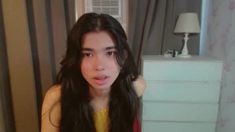 TRIXIE online show from 04/21/26, 03:35