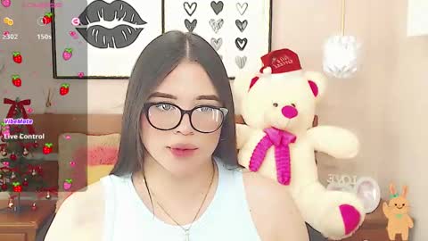 Snapshot of beautty_pink chatting on 12/21/24, 07:16 beautty_pink online show from 12/21/24, 07:16