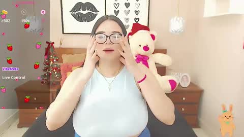 Snapshot of beautty_pink chatting on 12/31/24, 04:46 beautty_pink online show from 12/31/24, 04:46