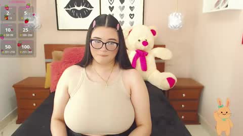 Snapshot of beautty_pink chatting on 02/19/25, 05:06 beautty_pink online show from 02/19/25, 05:06