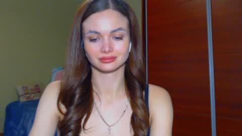 Snapshot of beauty_fruity chatting on 03/03/25, 11:00 Maria online show from 03/03/25, 11:00