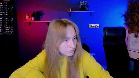 Snapshot of beauty_ginger chatting on 10/16/25, 12:50 beauty_ginger online show from 10/16/25, 12:50