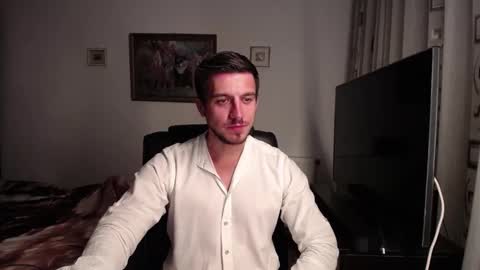 Mia and Jake online show from 09/21/25, 11:17