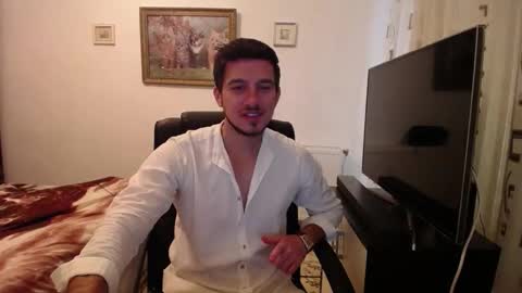 Mia and Jake online show from 09/22/25, 11:45