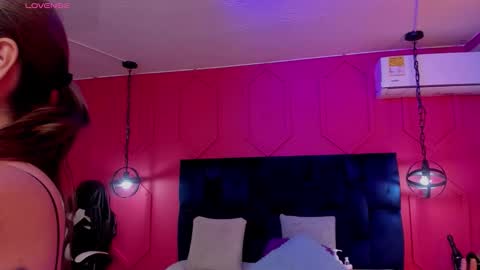 Snapshot of beauty_milf4 chatting on 01/10/26, 03:19 Chantall online show from 01/10/26, 03:19