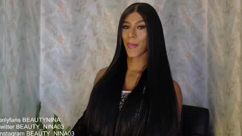 beauty_nina online show from 11/16/25, 02:11