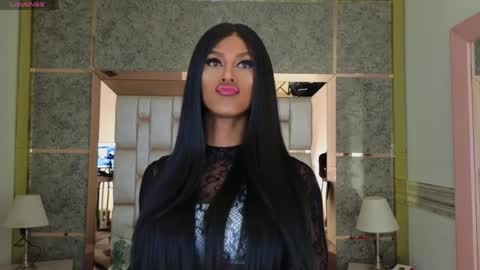beauty_nina online show from 05/17/26, 01:18
