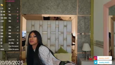 beauty_nina online show from 05/20/26, 01:39