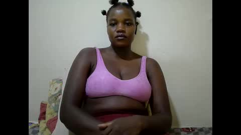 beauty_nina1 online show from 11/18/25, 10:25