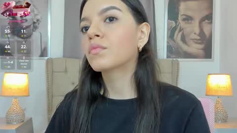 Snapshot of beautyari_ chatting on 09/11/25, 12:16 Ariana Reyes online show from 09/11/25, 12:16