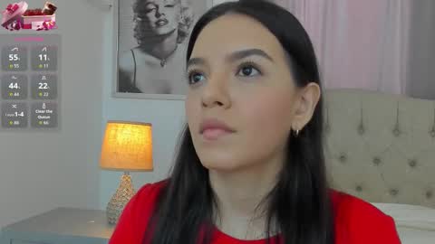 Snapshot of beautyari_ chatting on 09/15/25, 12:27 Ariana Reyes online show from 09/15/25, 12:27