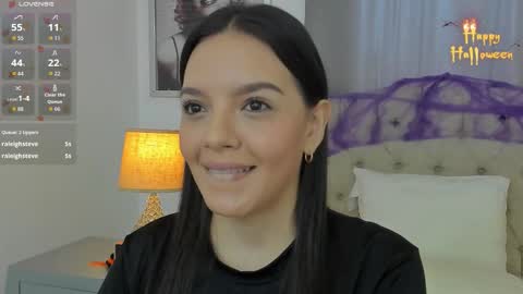 Snapshot of beautyari_ chatting on 10/14/25, 12:28 Ariana Reyes online show from 10/14/25, 12:28