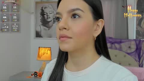 Ariana Reyes online show from 10/25/25, 12:13