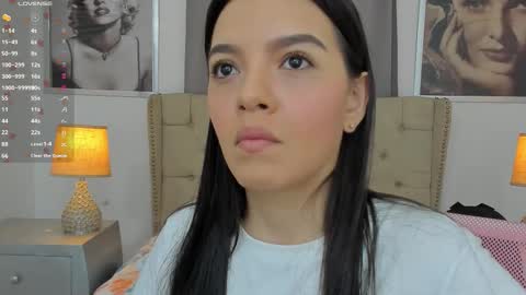 Ariana Reyes online show from 11/28/25, 12:19