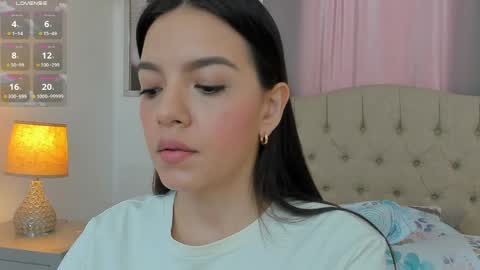 Ariana Reyes online show from 03/23/26, 12:31