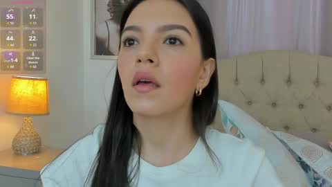 Ariana Reyes online show from 04/20/26, 12:41