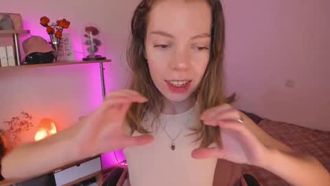 Snapshot of beautyeliise chatting on 03/10/25, 09:21 Eliise online show from 03/10/25, 09:21