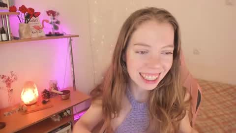 Snapshot of beautyeliise chatting on 04/29/26, 08:07 Eliise online show from 04/29/26, 08:07