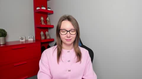 Zoe online show from 10/06/25, 06:22