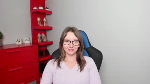 Zoe online show from 10/23/25, 05:51