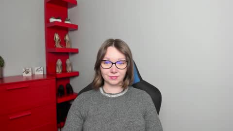 Zoe online show from 12/19/25, 06:31