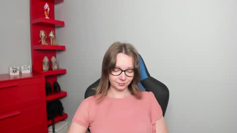 Zoe online show from 06/17/26, 06:16