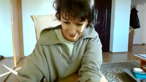 Raluca online show from 01/10/25, 09:13