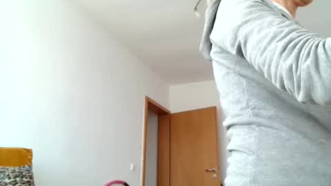 Raluca online show from 03/26/26, 08:20