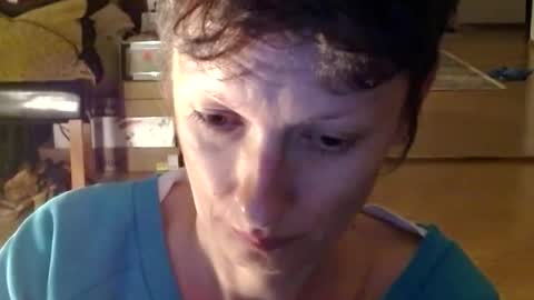 Snapshot of bebacksooon chatting on 05/26/26, 08:27 Raluca online show from 05/26/26, 08:27