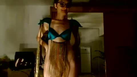 Snapshot of bebacksooon chatting on 06/12/26, 06:40 Raluca online show from 06/12/26, 06:40