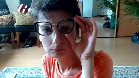 Snapshot of bebacksooon chatting on 07/27/26, 02:24 Raluca online show from 07/27/26, 02:24
