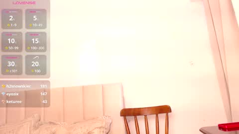 Snapshot of bebe_sua chatting on 02/16/25, 05:37 Jennifer online show from 02/16/25, 05:37