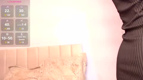 Snapshot of bebe_sua chatting on 02/23/25, 01:35 Jennifer online show from 02/23/25, 01:35