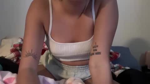 Becca Hart online show from 12/03/24, 04:39