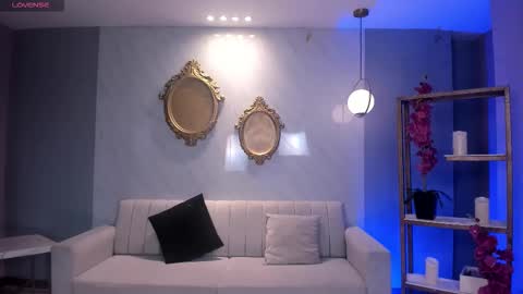 Am Becca online show from 10/31/25, 11:55