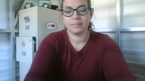 beccabee37 online show from 03/19/26, 05:39