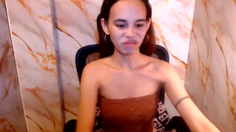 Snapshot of beccamiller22 chatting on 07/07/26, 11:53 becca online show from 07/07/26, 11:53
