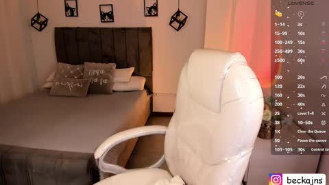 Marzhie online show from 03/12/25, 01:51