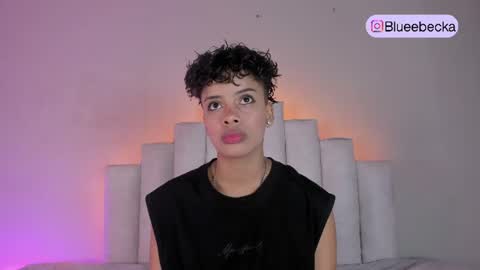 Snapshot of beckablue chatting on 07/24/26, 10:24 Beecckkkaaa online show from 07/24/26, 10:24