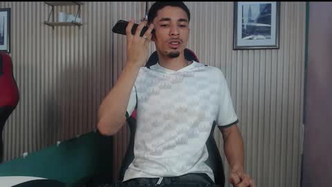 becker2_ online show from 12/02/25, 10:27