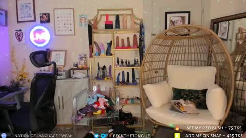 Snapshot of beckthetongue chatting on 09/13/25, 10:20 Beck the tongue online show from 09/13/25, 10:20