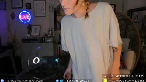 Snapshot of beckthetongue chatting on 09/18/25, 10:23 Beck the tongue online show from 09/18/25, 10:23
