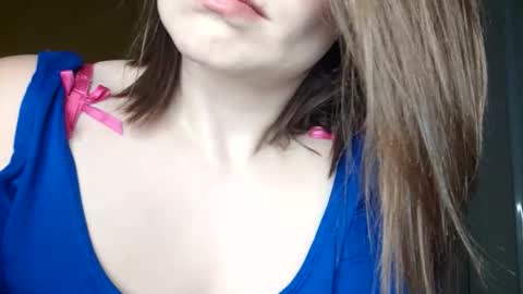 BECKY BOO  online show from 04/23/26, 03:08