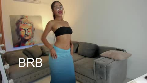 Victoria  online show from 04/23/26, 11:09