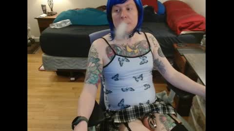 Snapshot of beckyking chatting on 03/06/25, 12:54 BeckyKinkg online show from 03/06/25, 12:54