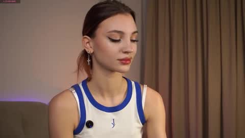 Melissa online show from 10/21/25, 03:13