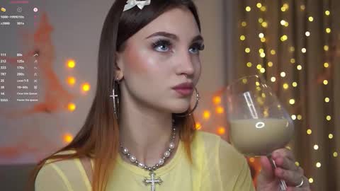 Melissa online show from 11/14/25, 01:21