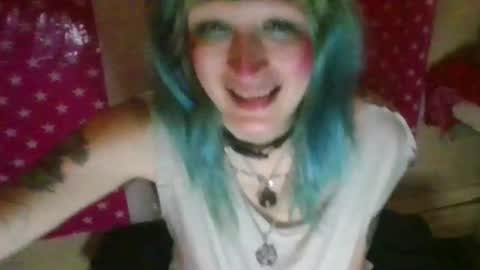 Snapshot of beckytheclown chatting on 09/16/25, 02:23 Beckytheclown online show from 09/16/25, 02:23