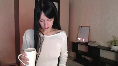 Violet online show from 10/08/25, 02:09