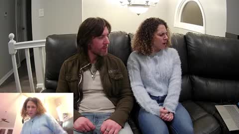 Snapshot of bedroom_king_and_queen chatting on 02/21/25, 02:06 Bedroom king and queen online show from 02/21/25, 02:06